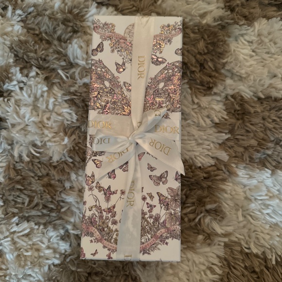 Christian Dior Thermos - Picture 3 of 4